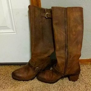 Born tall heeled zip boots